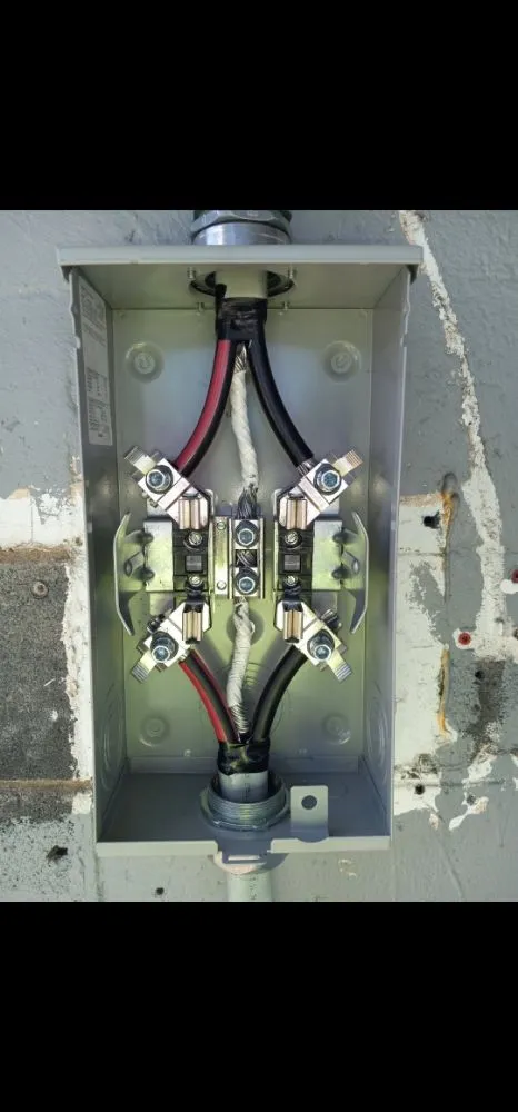 Reliable emergency electrical service service in ,  - J&R Electrical Construction