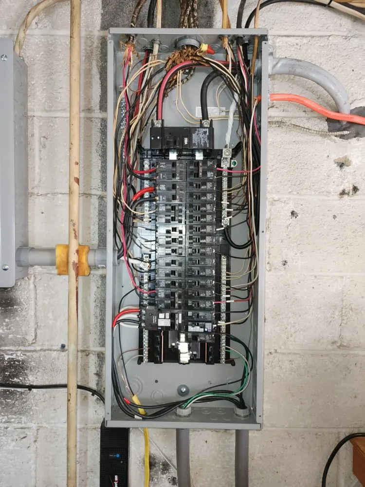 Reliable electrician providing lighting installation in , 