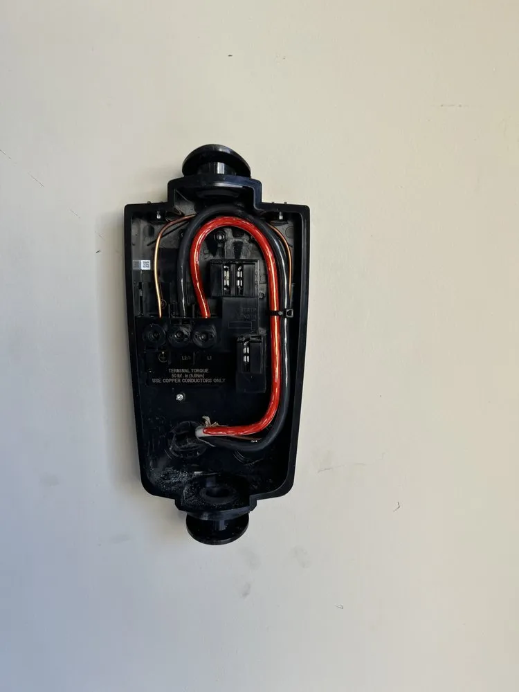 Slide of J&R Electricians