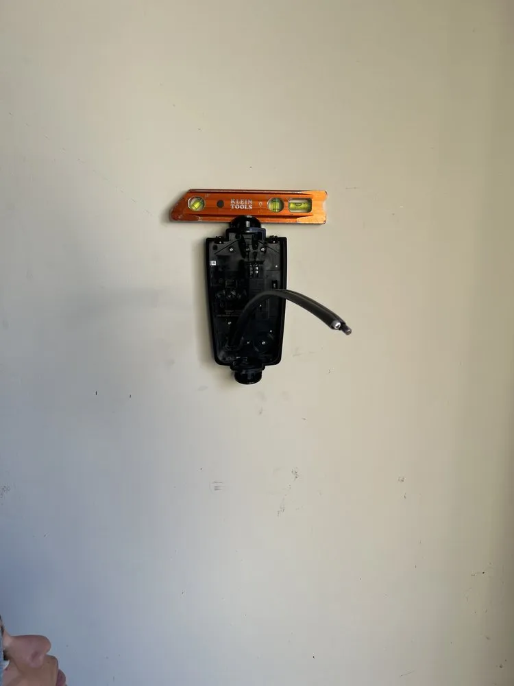 Slide of J&R Electricians