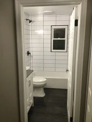 JR Home Remodeling Logo