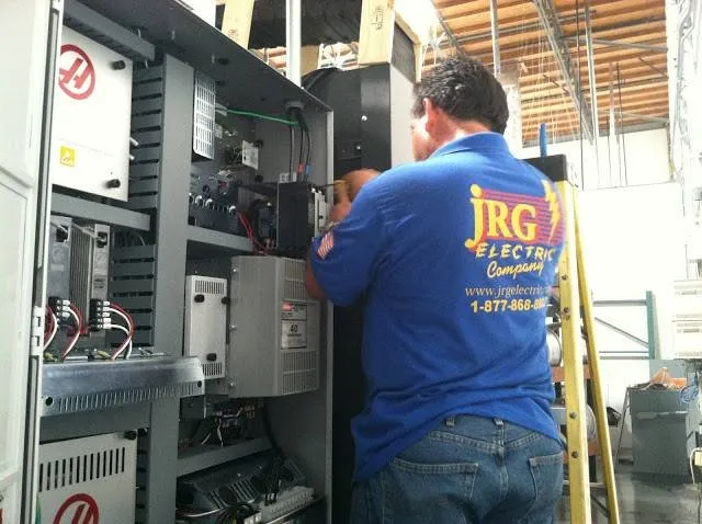 Expert electrician providing circuit breaker repair in , 