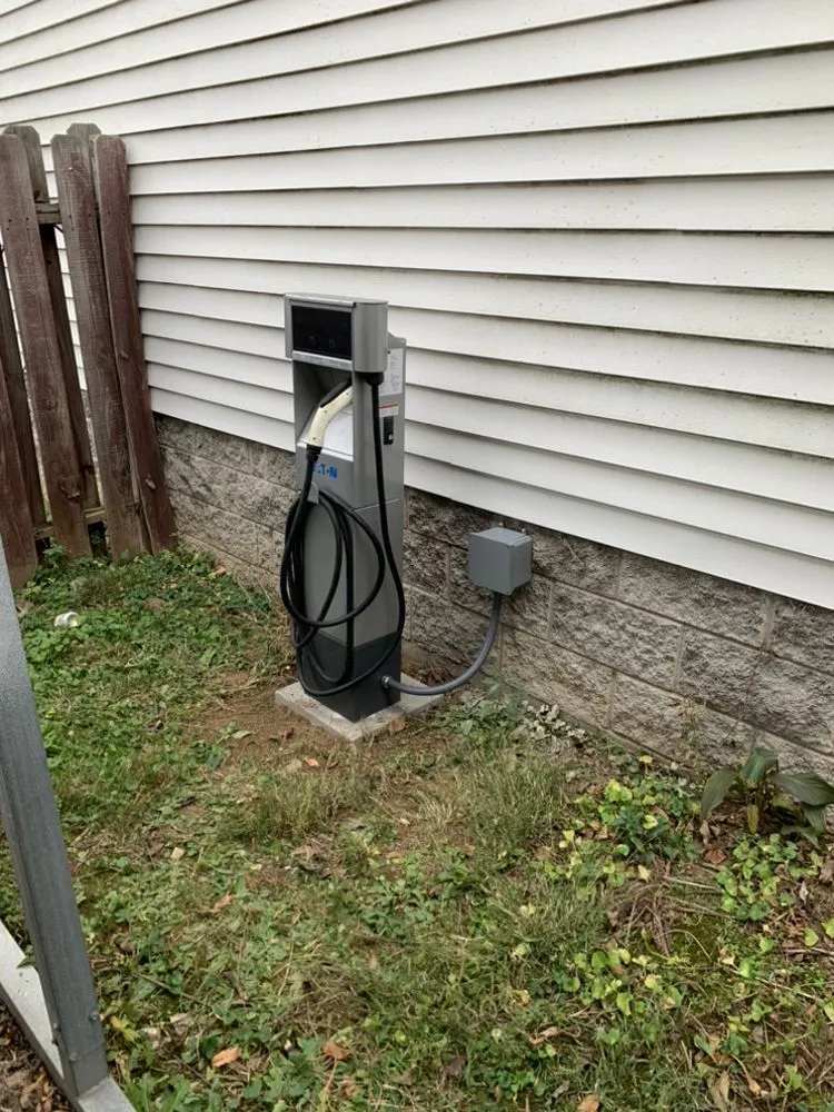 Slide of J&S Electrical Services