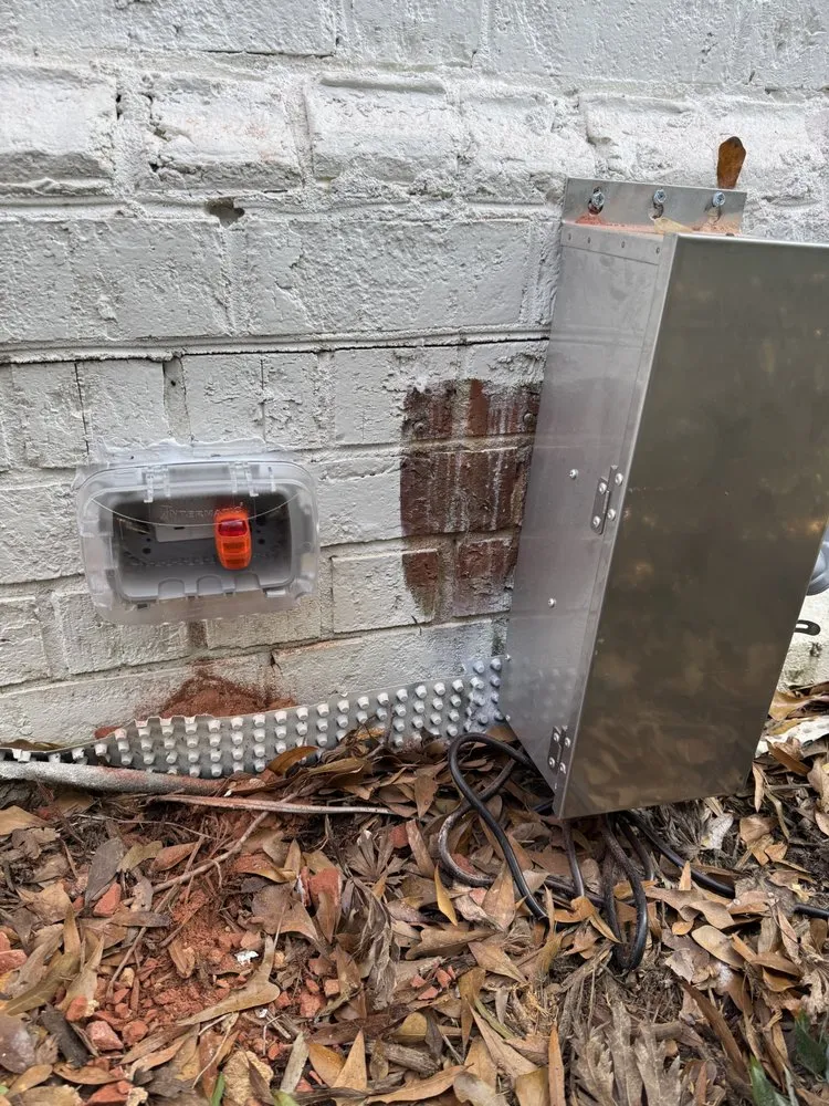 Slide of J&S Electrical Solutions