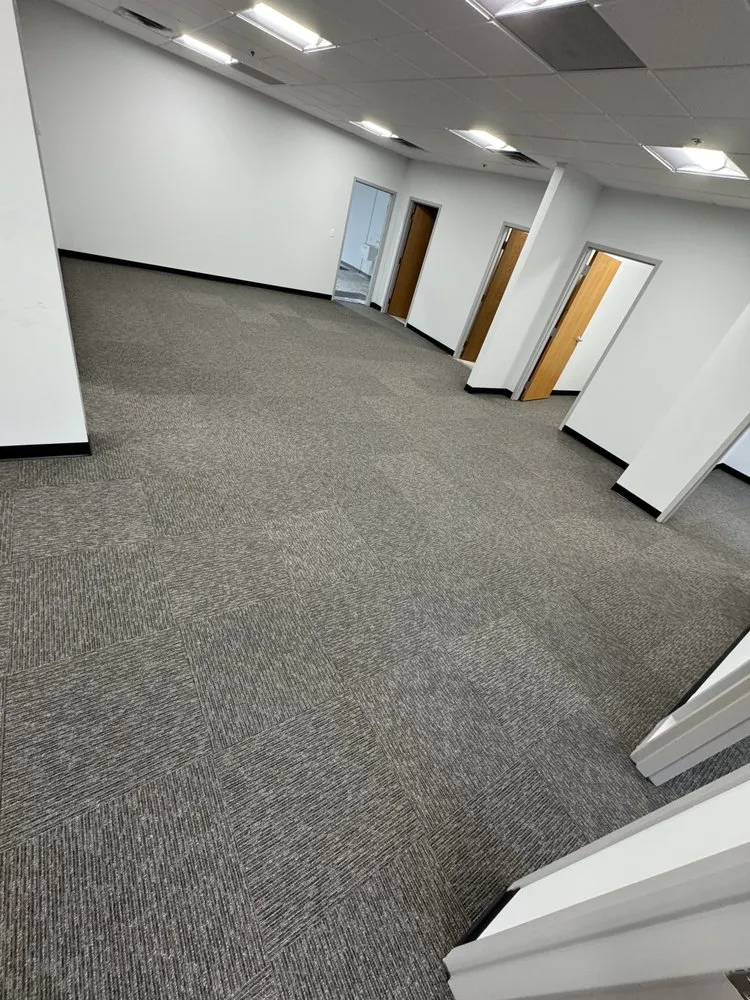 Slide of J’s Flooring