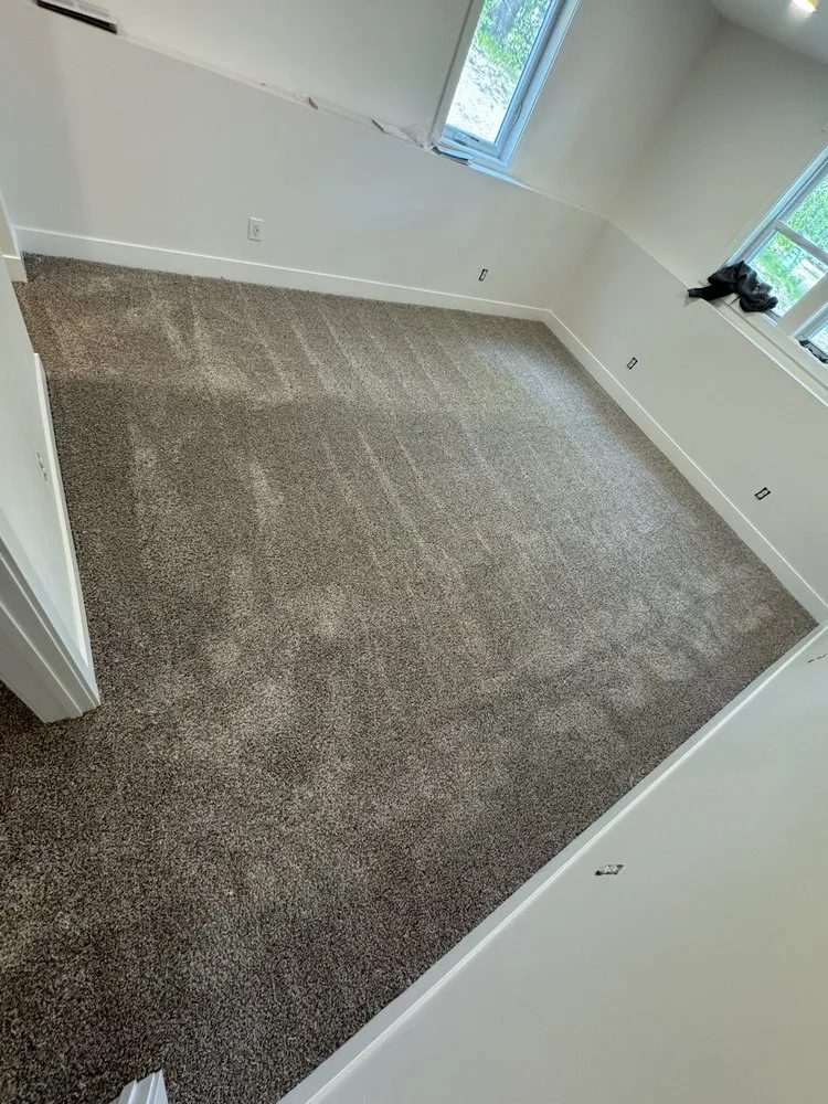 Slide of J’s Flooring