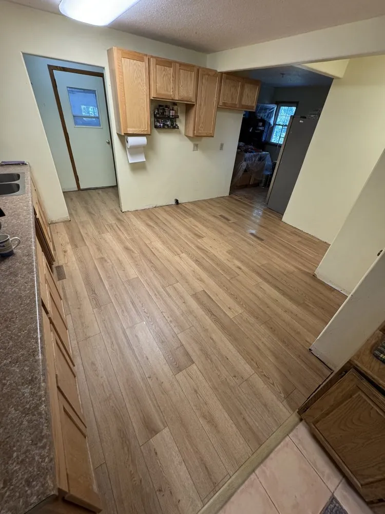 Slide of J’s Flooring