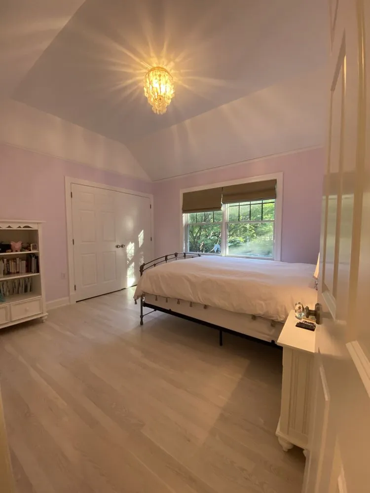 Slide of Js L I Electric