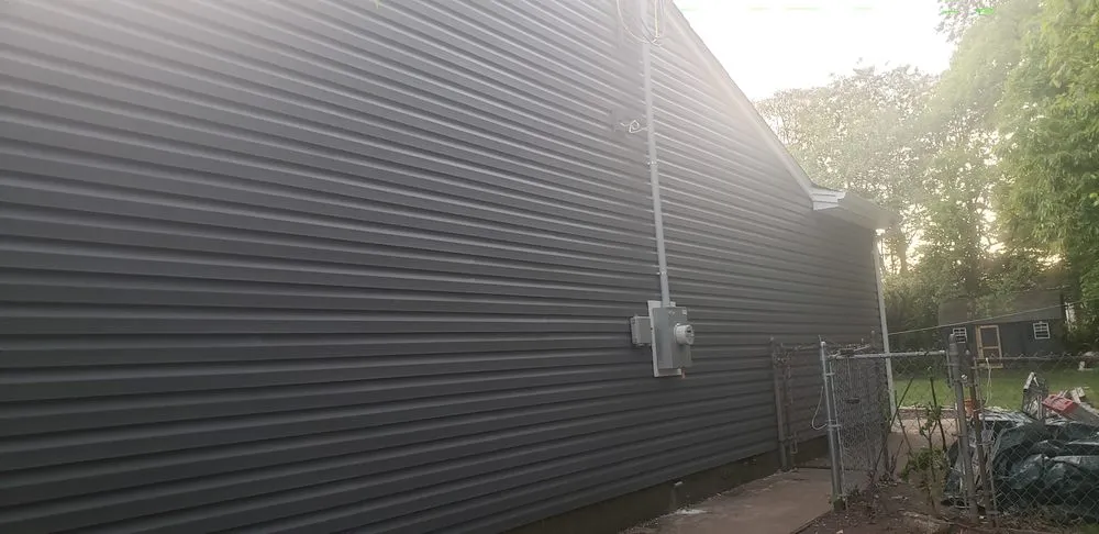 Slide of Js L I Electric