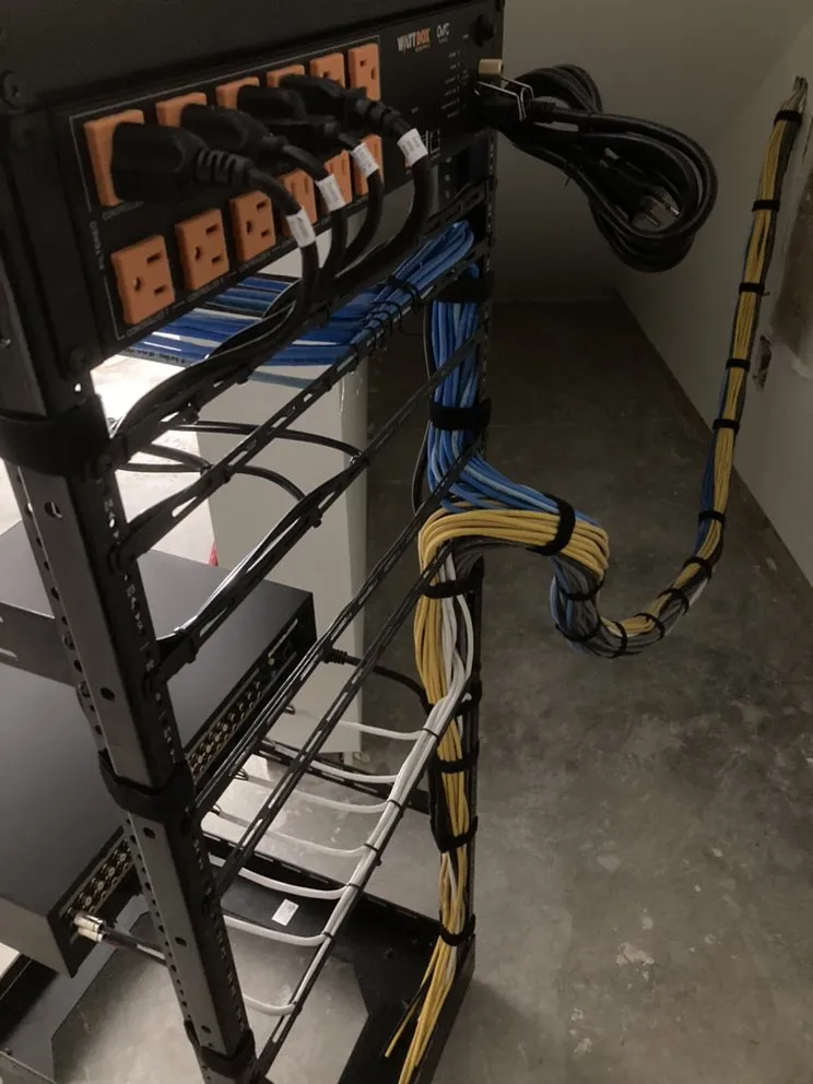 Emergency lighting installation experts serving ,  - JS-SmartHome