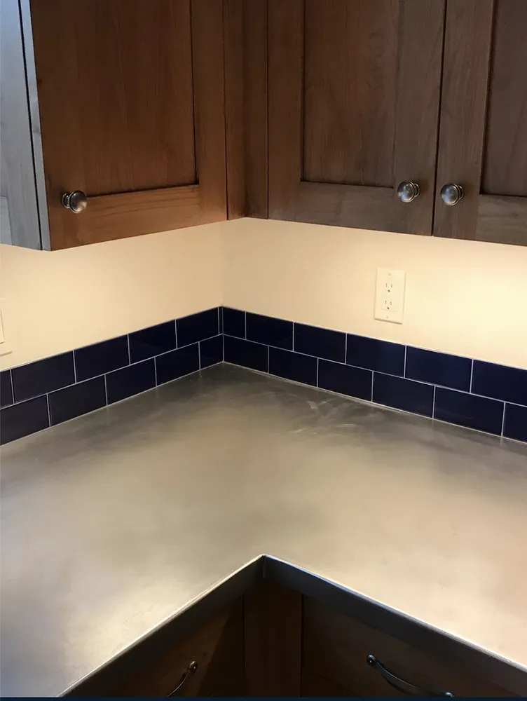 Slide of J&Son’s Electric Pro