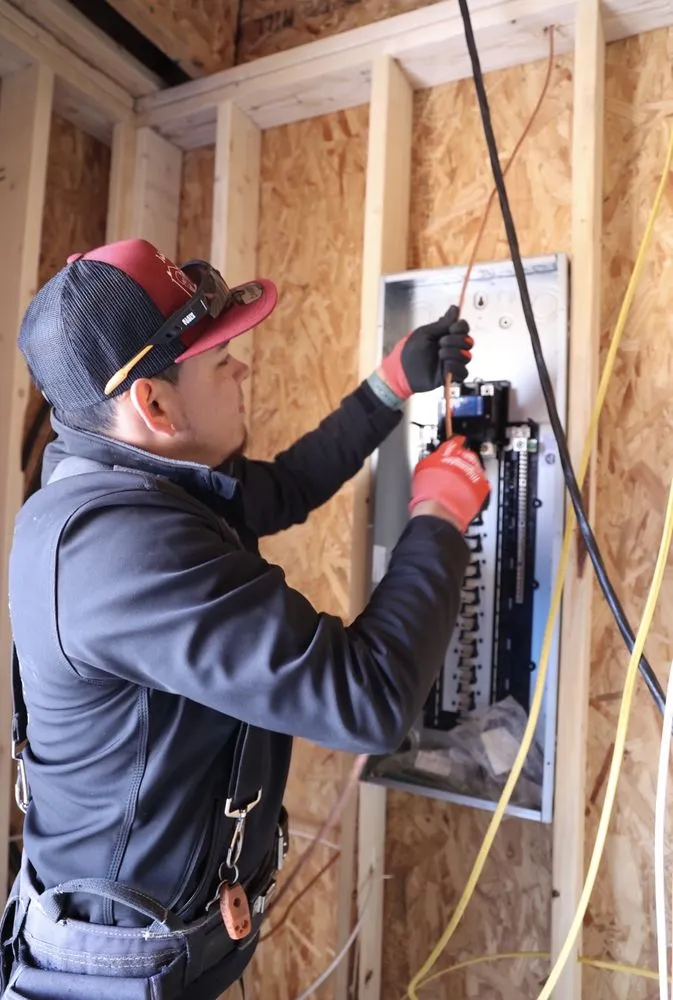 Slide of J&Son’s Electric Pro