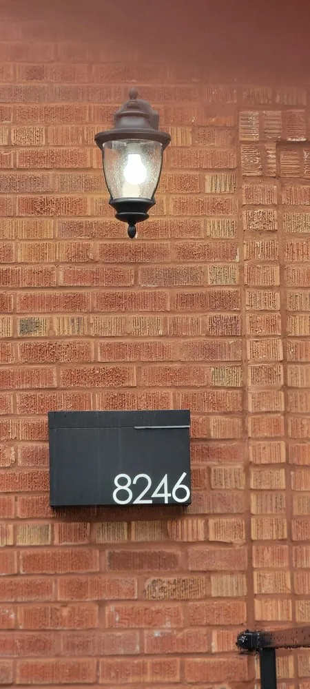 Slide of JST Outlets