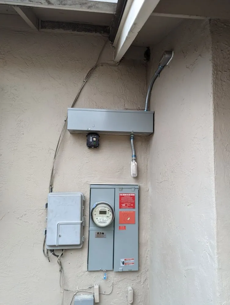 Licensed circuit breaker repair service in ,  - JT Electric Service