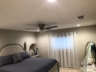 Slide of Juan Gabriel Electrical