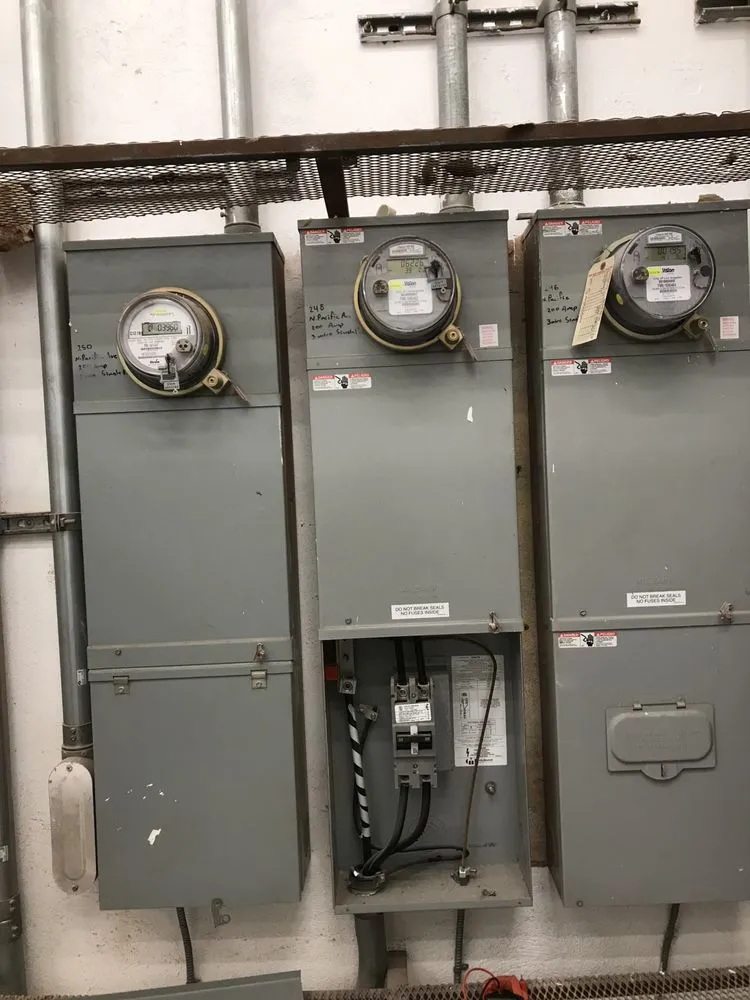 Slide of Juan Mendez Electric