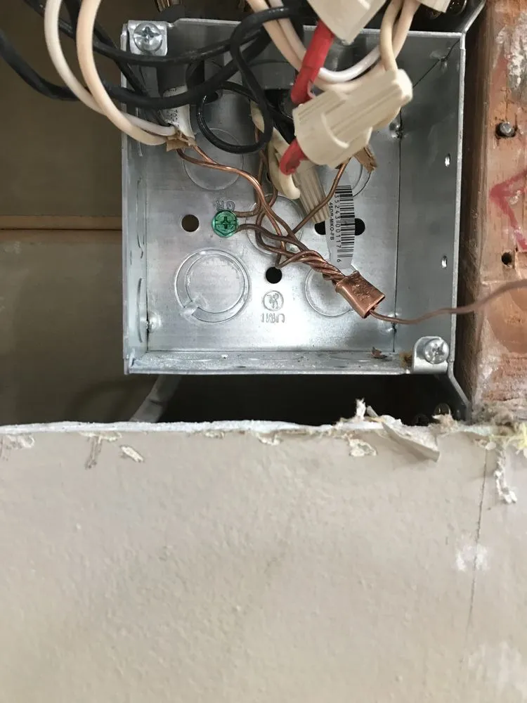 Slide of Juan Mendez Electric