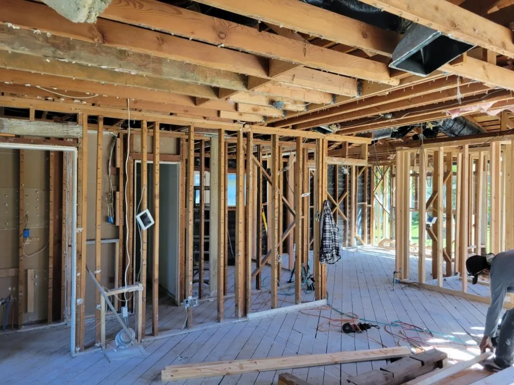 Slide of Juan’s Electric And Handyman