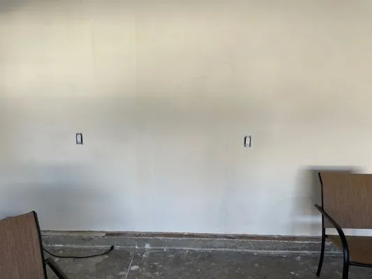 Juan’s Electric And Handyman Logo