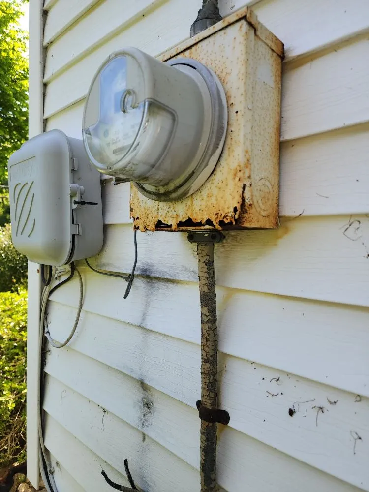 Slide of Julio A Lopez Electrician