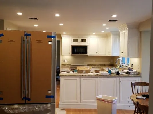 Julio A Lopez Electrician