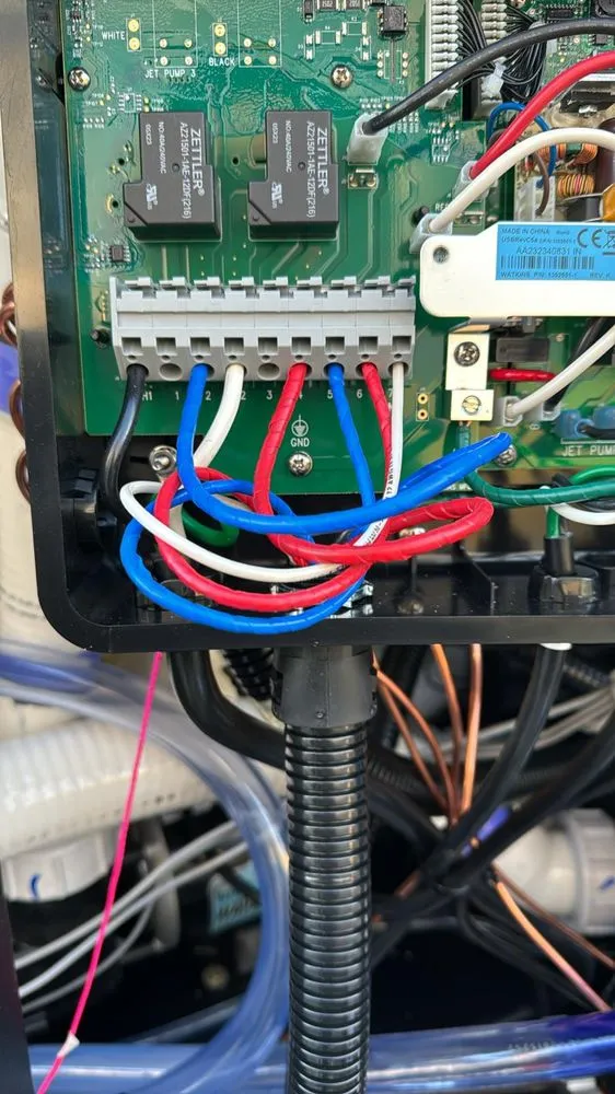 Slide of Julio Cesar Electric