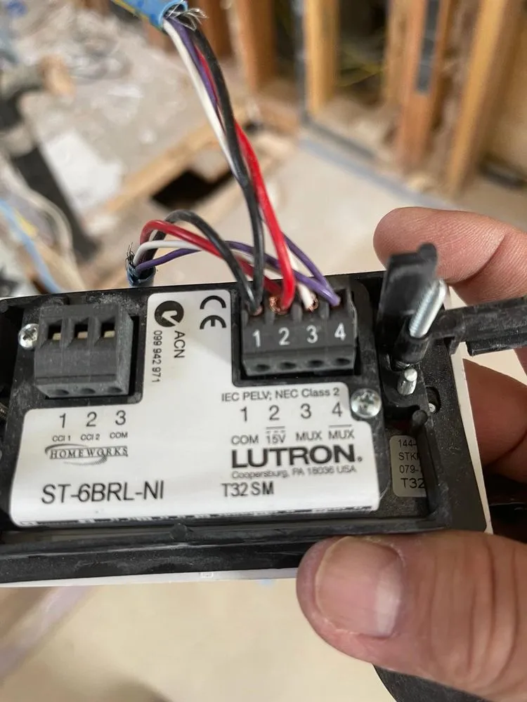 Slide of Julio Cesar Electric