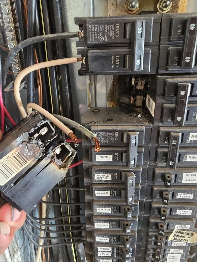 Emergency electrical service for homes in circuit breaker repair,  by 