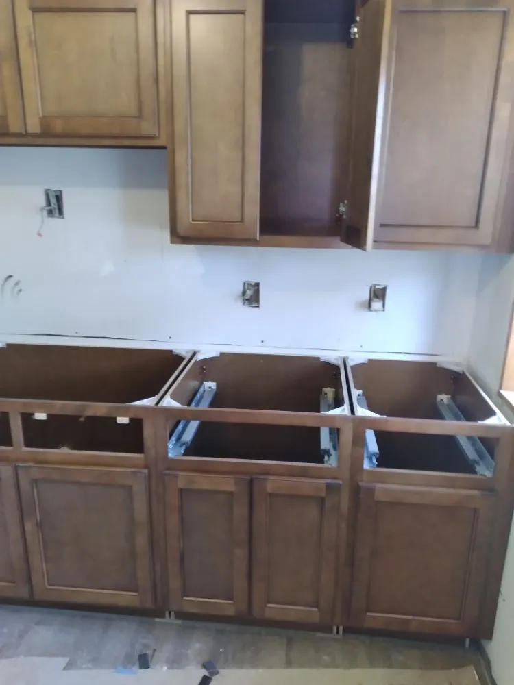 Emergency electrician providing outlet and switch repair in Utica, KY - Jumpstart Home Improvements