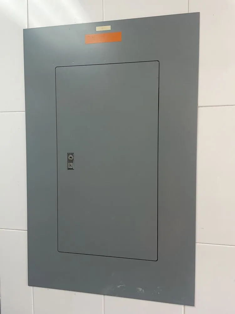 Slide of Junik Handyman Services