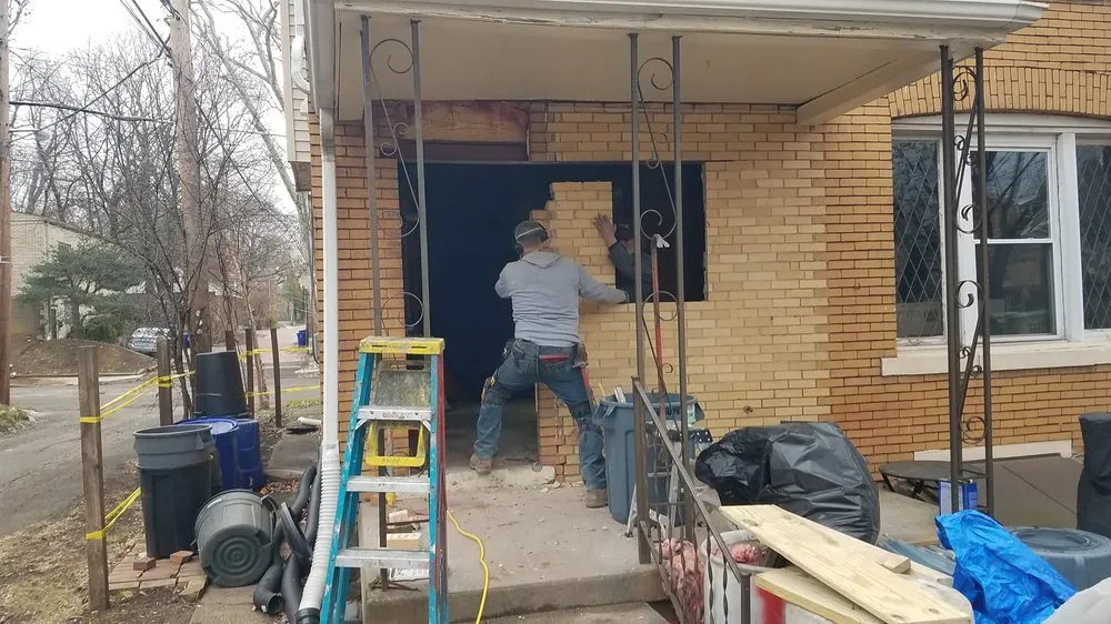 Slide of Juno's Contracting