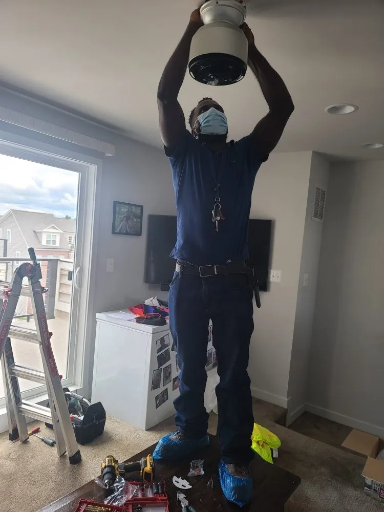 Slide of Juscardc Electric Services