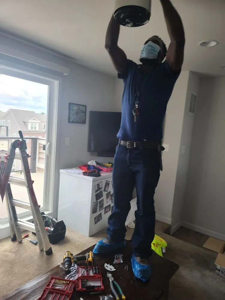 Slide of Juscardc Electric Services