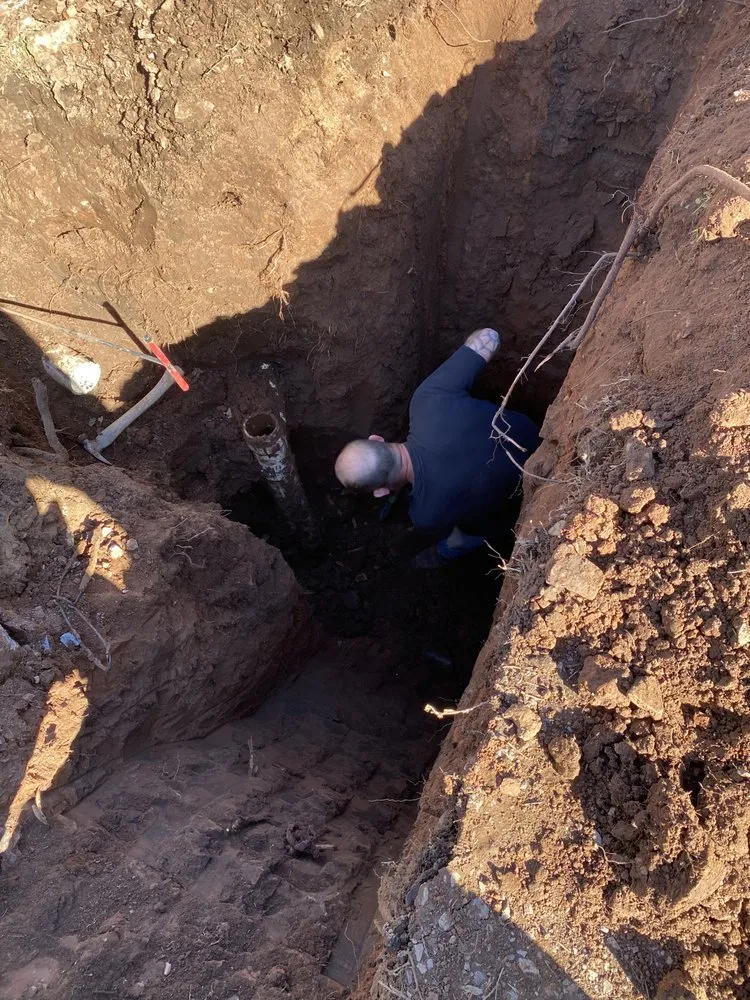 Slide of J&W Electric & Plumbing