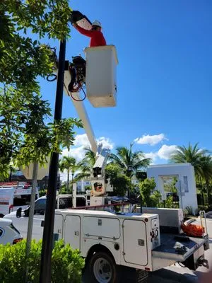 J.Wire Solution Logo