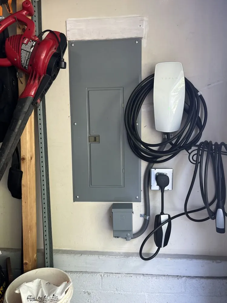 Licensed outlet and switch repair service in Mount Tabor, NJ - JZ Electric