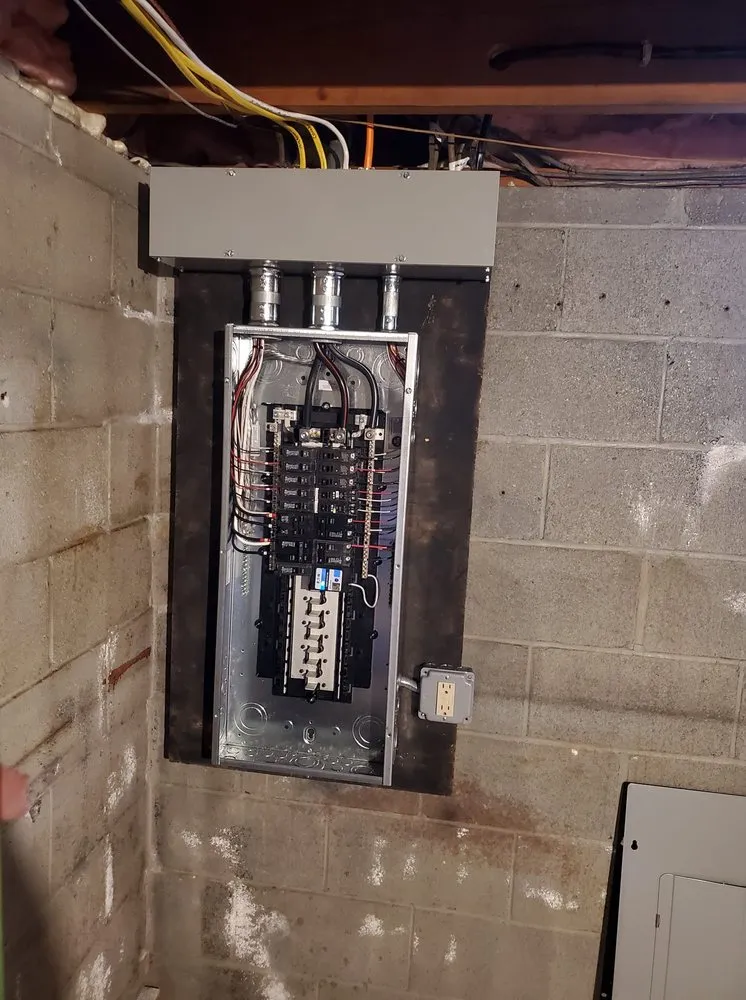 Licensed electrician providing electrical repair in Feeding Hills, MA - Kaibo Electrical Technology