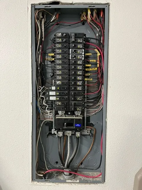 Slide of Kaleo Electric