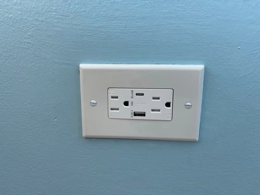 Slide of Kama'aina Electric