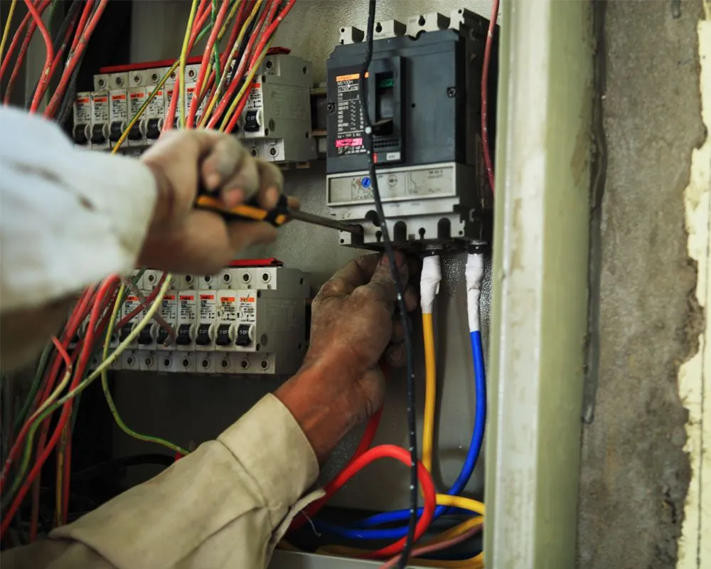 Slide of Kamy Electric