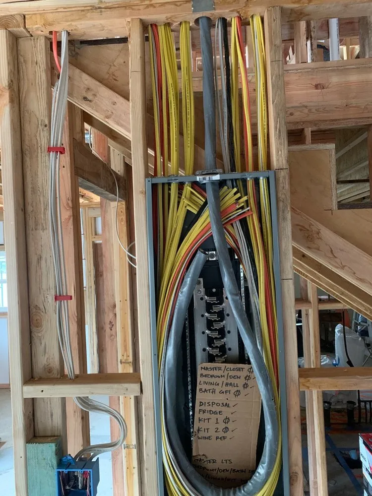 Emergency electrical repair in ,  by Kaohiai Electrical Contracting