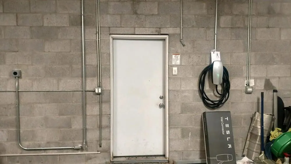 Slide of Kapital Electric