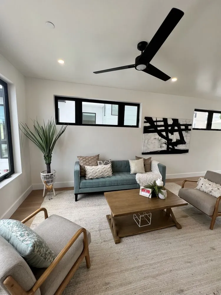 Professional lighting installation service in ,  - Kardon Electric