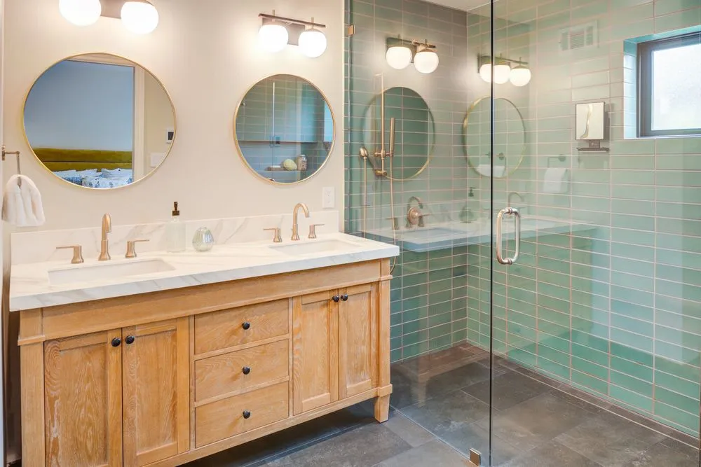 Expert circuit breaker repair service in ,  - Kardon Electric