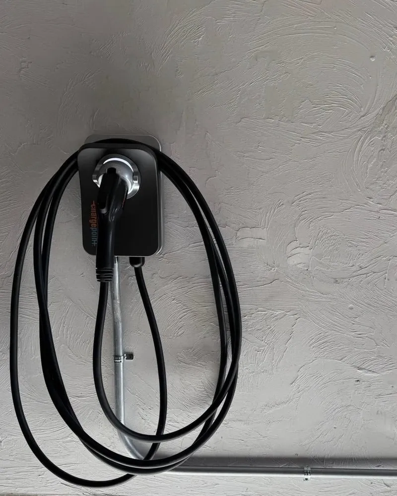 Slide of Karysten S Santos Electrician