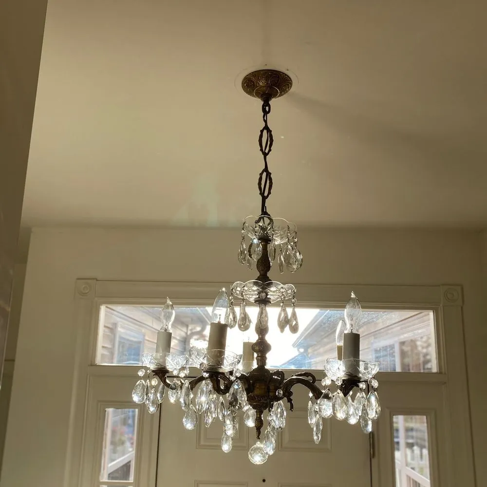 Slide of Kaylor Electrical