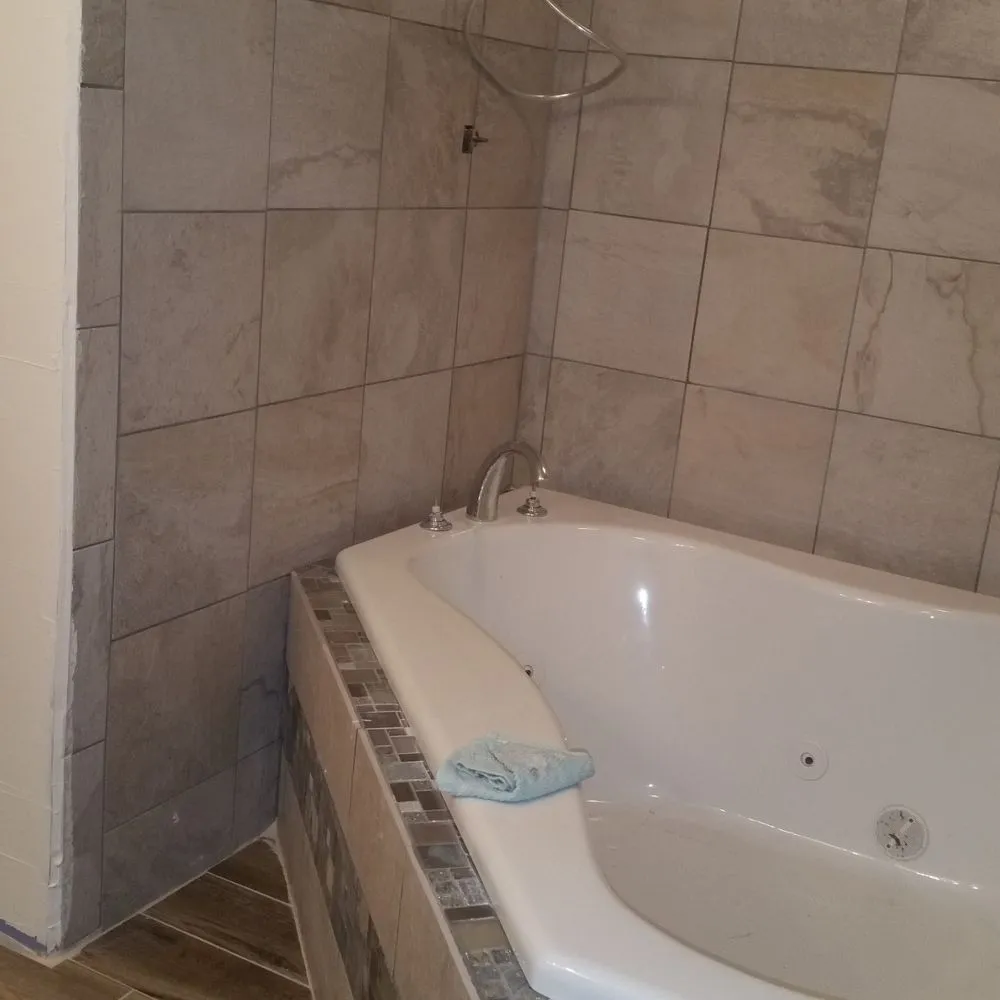 Slide of K&Dee Hauling & Remodeling