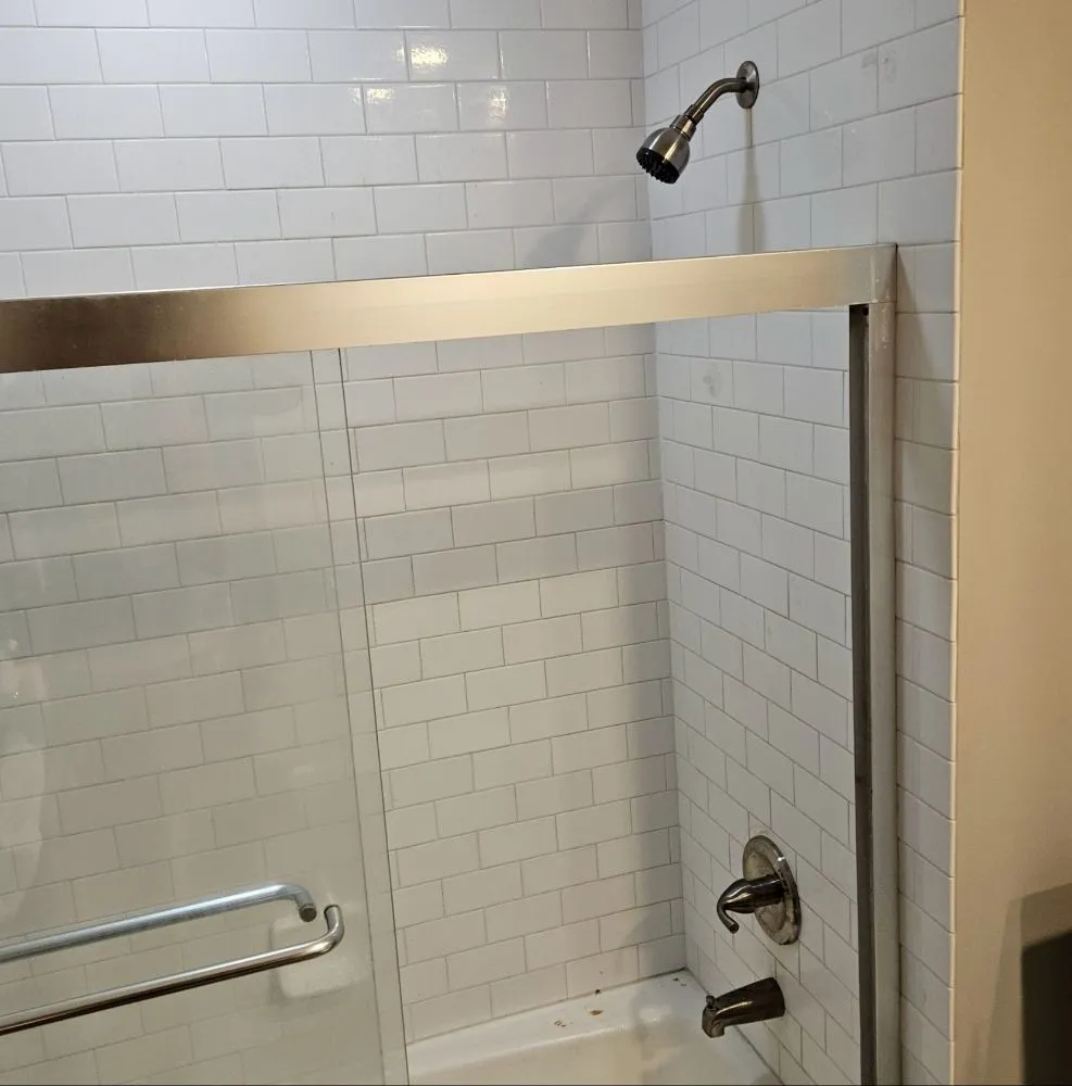 Slide of K&Dee Hauling & Remodeling