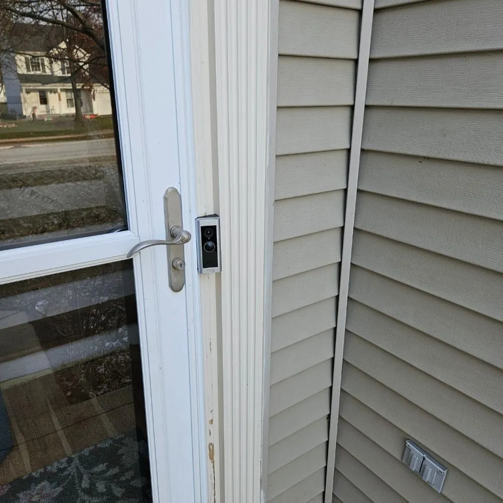 Slide of K&Dee Hauling & Remodeling