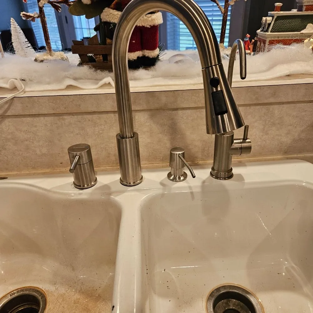 Slide of K&Dee Hauling & Remodeling